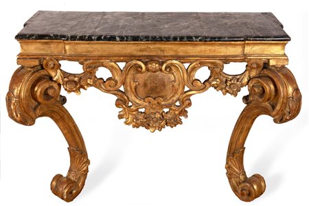 Manifattura romana del XVIII secolo ( - ) 
Consolle da muro in stile Luigi XIV 
Legno intagliato e dorato cm 88x113x44