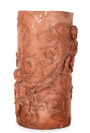 Manifattura veneta del XIX secolo ( - ) 
Mezza colonna in marmo 
Marmo rosso di Verona cm 111x55x26