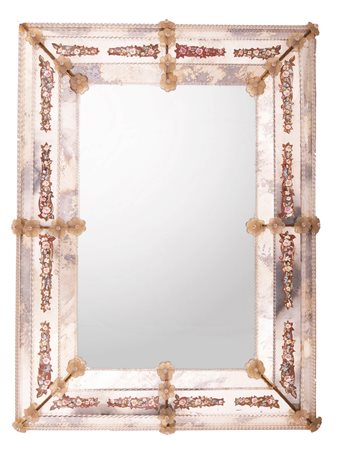 Manifattura veneta del XX secolo ( - ) 
Specchio di forma rettangolare 
Vetro inciso cm 116x86