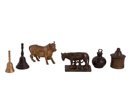Manifattura italiana del XIX / XX secolo ( - ) 
Lotto di 6 bronzi 
Bronzo 