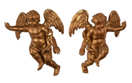 Manifattura romana del XVII secolo ( - ) 
Coppia di angeli 
Legno intagliato e dorato altezza 90 circa