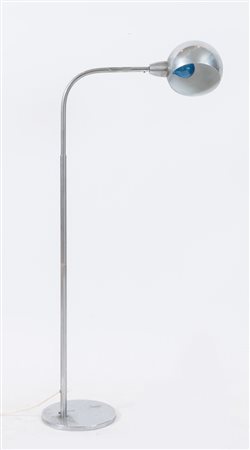 SERGIO ASTI Lampada da terra in metallo cromato. Prod. Candle, Italia, 1960...