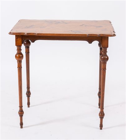 EMILE GALLE’ Tavolino da salotto in legno con intarsi. Marchio originale....