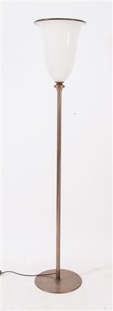BAROVIER & TOSO Lampada da terra con base e stelo in metallo e paralume in...