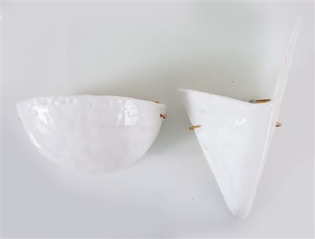 LA MURRINA Coppia di lampade con struttura in ottone e paralume in vetro...