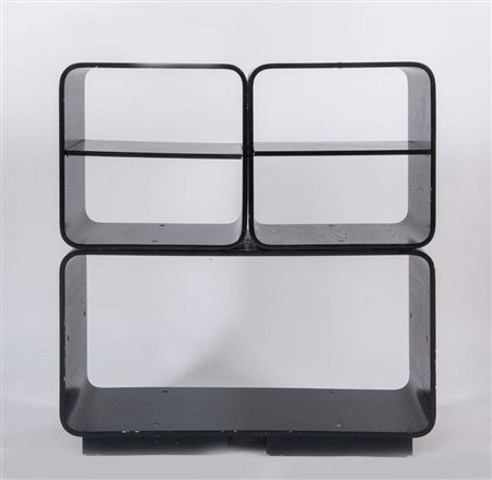 CARLO DE CARLI (Attribuito) Libreria componibile in legno curvato laccato....