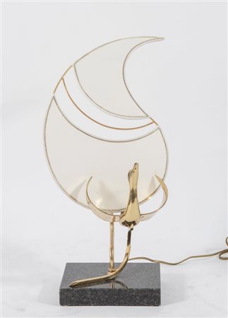 Lampada da tavolo in ottone con base in marmo e paralume in tessuto. Prod....