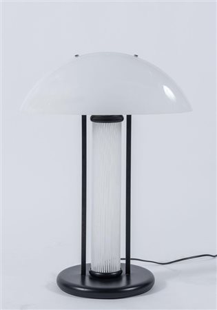 MURANO Lampada da tavolo in vetro con struttura in metallo. Marchio...