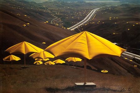 CHRISTO (Christo Javacheff) Gabrovo (Bulgaria) 1935 "The umbrellas-Japan-...