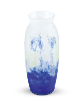 NOVERDY Vaso in vetro ovoidale nei toni del bianco satinato marmorizzato blu....