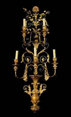 Applique in legno e metallo dorato a cinque luci  H cm 125 G