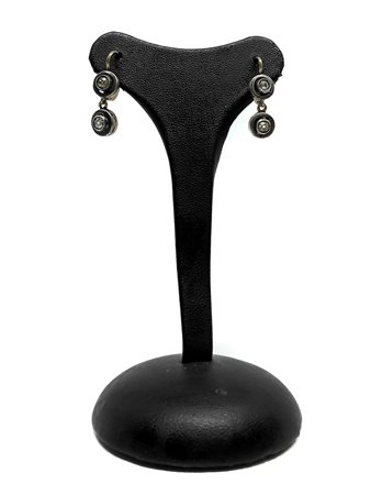 Orecchini in oro basso titolo e argento  Gr 3.9 Con brillant