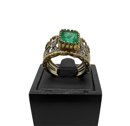 Anello in oro, 20th century  9,5 gr, misura 14 Lavorazione i