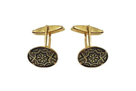 Polsini placcati in oro rosso cesellato, 20th century  Gr 6,