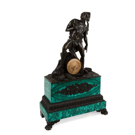 Orologio in bronzo brunito raffigurante un guerriero su rovine romane, Russia XIX secolo