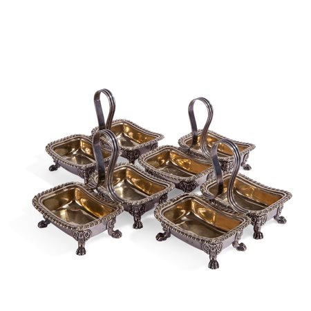 Quattro saliere doppie in argento cesellato, Francia 1840 ca.