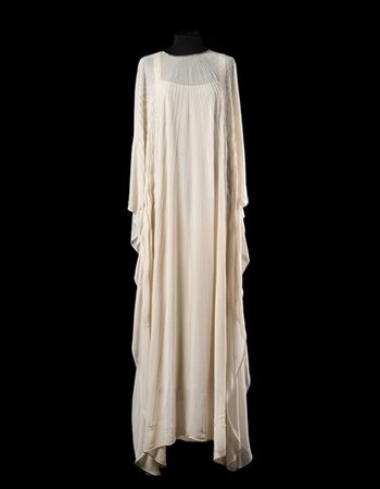 Abito da sera composto da un tubino con spalline in seta e una sopra tunica con