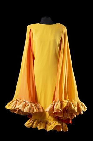 GIANNI TOLENTINO 
Vestito in georgette a "spicchi" arancioni e gialli con manic