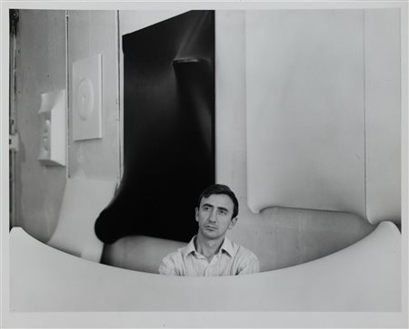 PETER MOORE Bonalumi nello studio, 1967