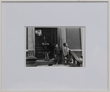 HELEN LEVITT In The Street, 1940
