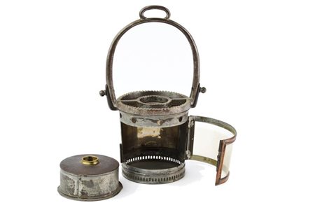 Rarissima staffa con lanterna