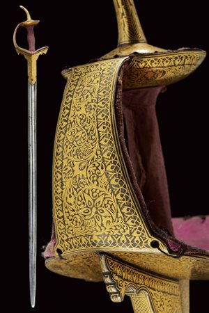 Elegante firangi ageminato in oro