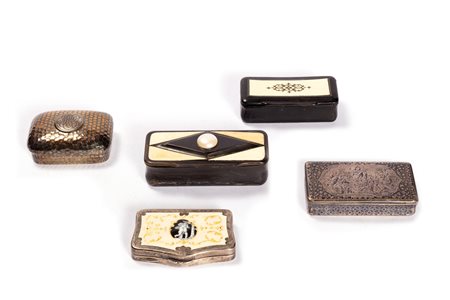 Lotto composto da cinque scatoline, secoli XIX - XX