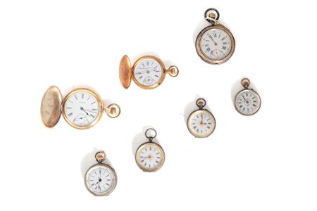 Lotto composto da sette orologi da tasca, fine secolo XIX - inizi secolo XX