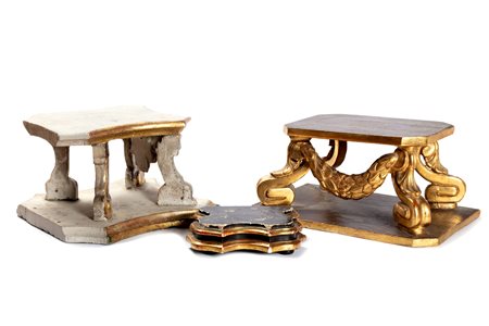 Tre basi in legno dorato e a mecca, secolo XVIII