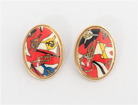 PACO RABANNE Orecchini a clips in metallo e pvc smaltato. Cm 3,2x2,4 cad....