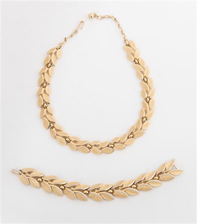 TRIFARI Parure composta da collana girocollo e bracciale realizzati in...
