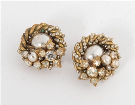 MIRIAM HASKELL Orecchini a clip in metallo dorato decorati da perle e...