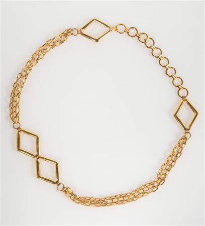 ANONIMO Cintura in metallo dorato realizzata come una catena alternata ad...
