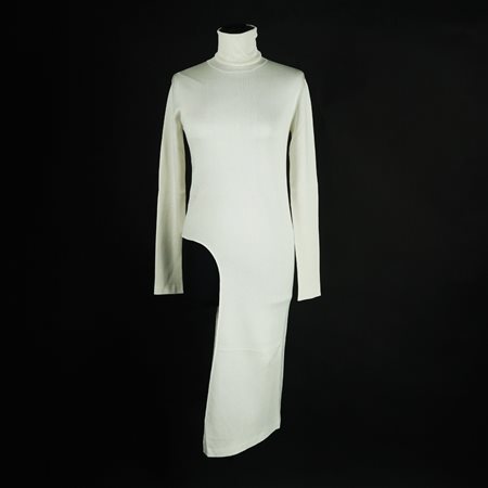 Balenciaga maglia lunga asimmetrica in seta bianca a collo alto, tg. F 36...