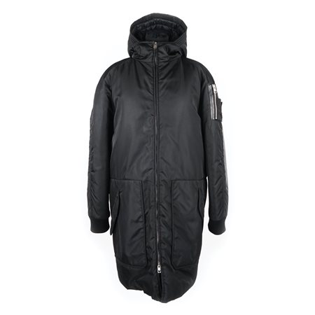 Gianfranco Ferré giaccone imbottito in tessuto tecnico nero con cappuccio;...