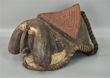 Maschera Tikar - CAMERUN maschera in legno intagliato 42x30x27 cm XX secolo...