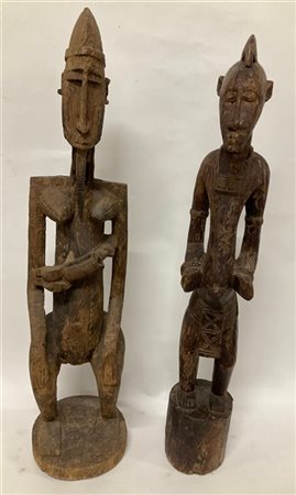 Arte africana, lotto composto da una figura maschile e una femminile in legno s