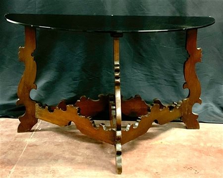 Console in legno con montanti sagomati riuniti da traverse, piano non pertinent