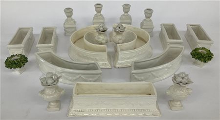 Manifatture diverse, una di Nove, Bassano. Due centrotavola in terraglia smalta