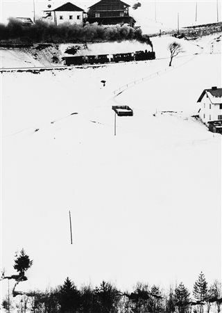 Berengo Gardin, Gianni (1930)  - Il trenino della Val Gardena, Ortisei, 1958