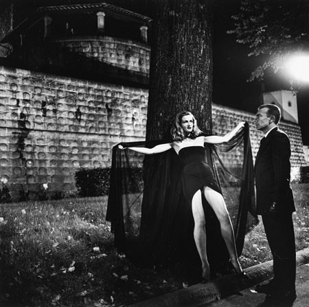 Newton, Helmut (1920-2004)  - Senza titolo, 1991