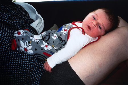 Goldin, Nan (1953)  - Fritz 5 days old, dalla serie "Alf and Fritz / Volcano", 1993