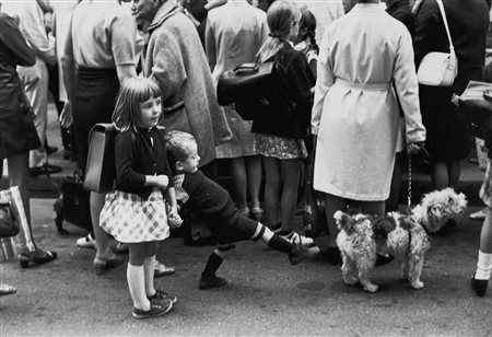 Cartier-Bresson, Henri (1908-2004)  - Paris, 1969