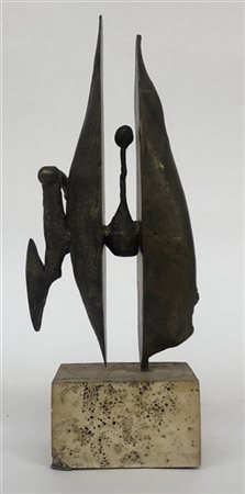 Alberto Meli "Senza titolo" 
scultura in bronzo sull base in travertino
altezza