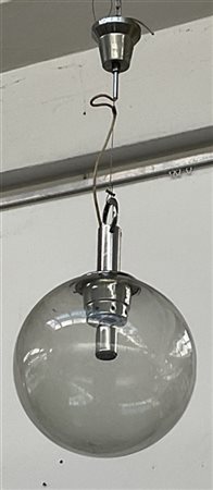 Lampada a sospensione con struttura in metallo, boccia in