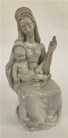 Zaccagnini "Madonna con Bambino"
Scultura tutto tondo in ceramica smaltata bianc