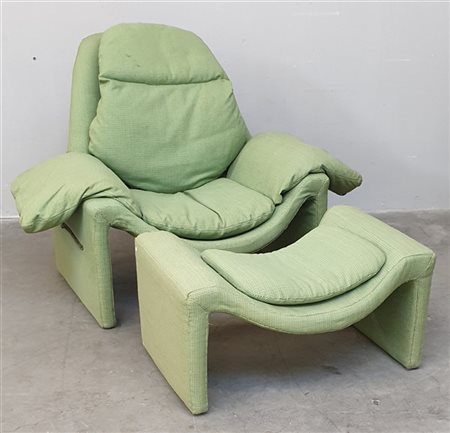 Vittorio Introini Poltrona con poggiapiedi modello "P60". Produzione Saporiti Pr