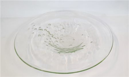 Manifattura di Murano
Grande piatto in vetro soffiato trasparente incolore. Ann