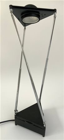 Ferdinand Alexander Porsche Lampada da tavolo modello "Kandido". Produzione Luci