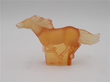 Lalique "Cavallo kazako al galoppo"
Scultura in vetro soffiato in stampo traspar